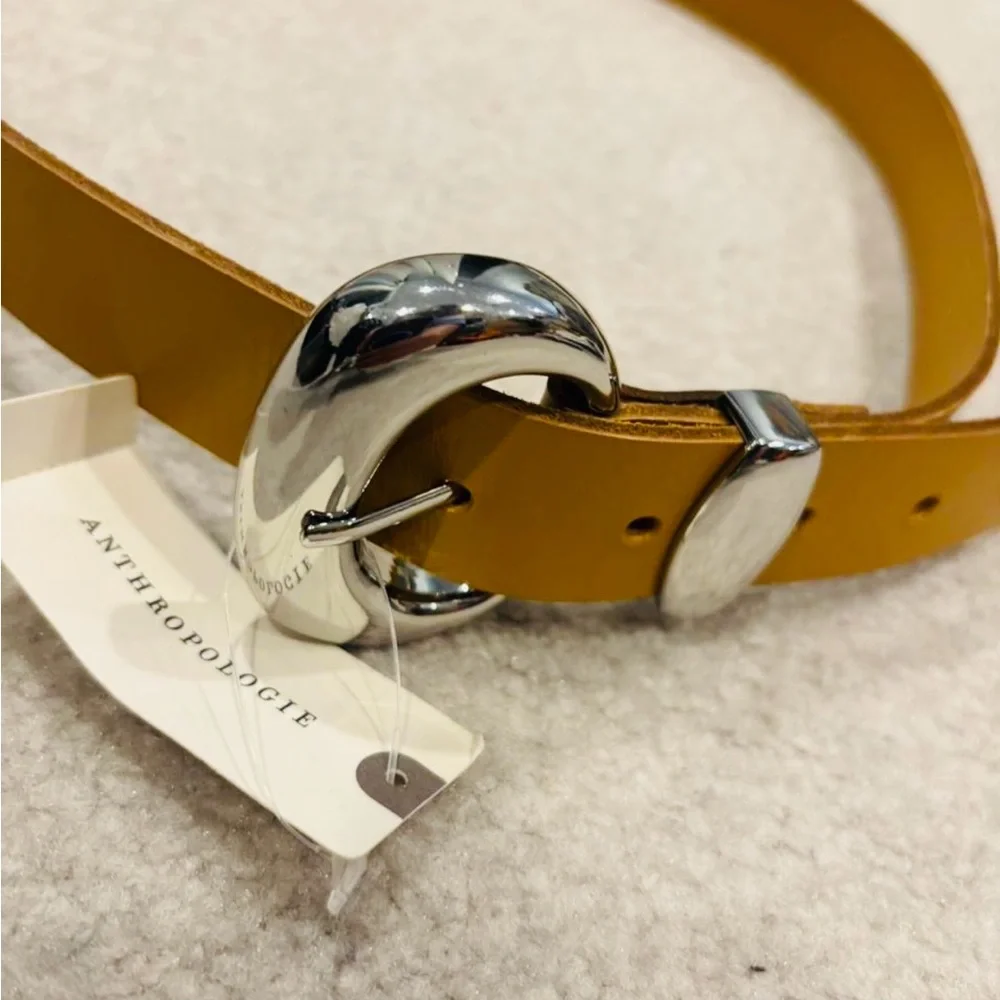 ANTHROPOLOGIE Bubble Buckle Tan Leather Belt